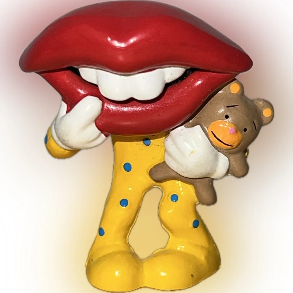 👄1989 Tang Trio Hot Lips PVC Hardee's DQ Promo Applause Pajamas Teddy Bear VTG